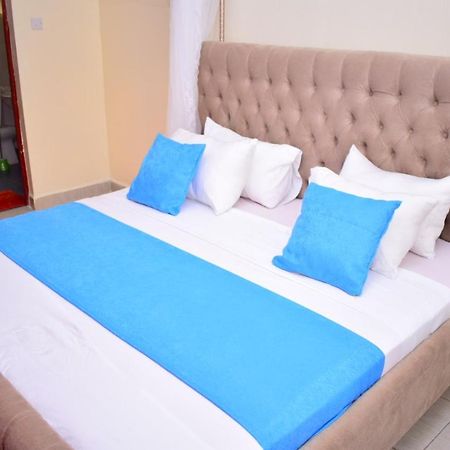 Great House Bnb Near Jkia Nairobi Esterno foto