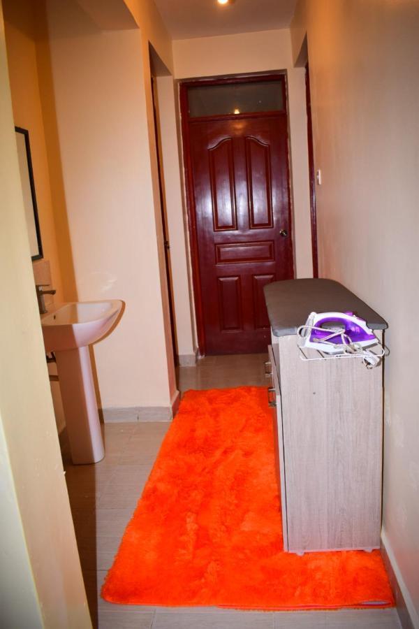 Great House Bnb Near Jkia Nairobi Esterno foto